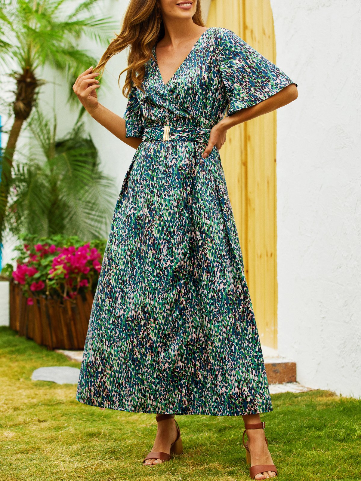 Vacation Disty Floral Short Sleeve Dress