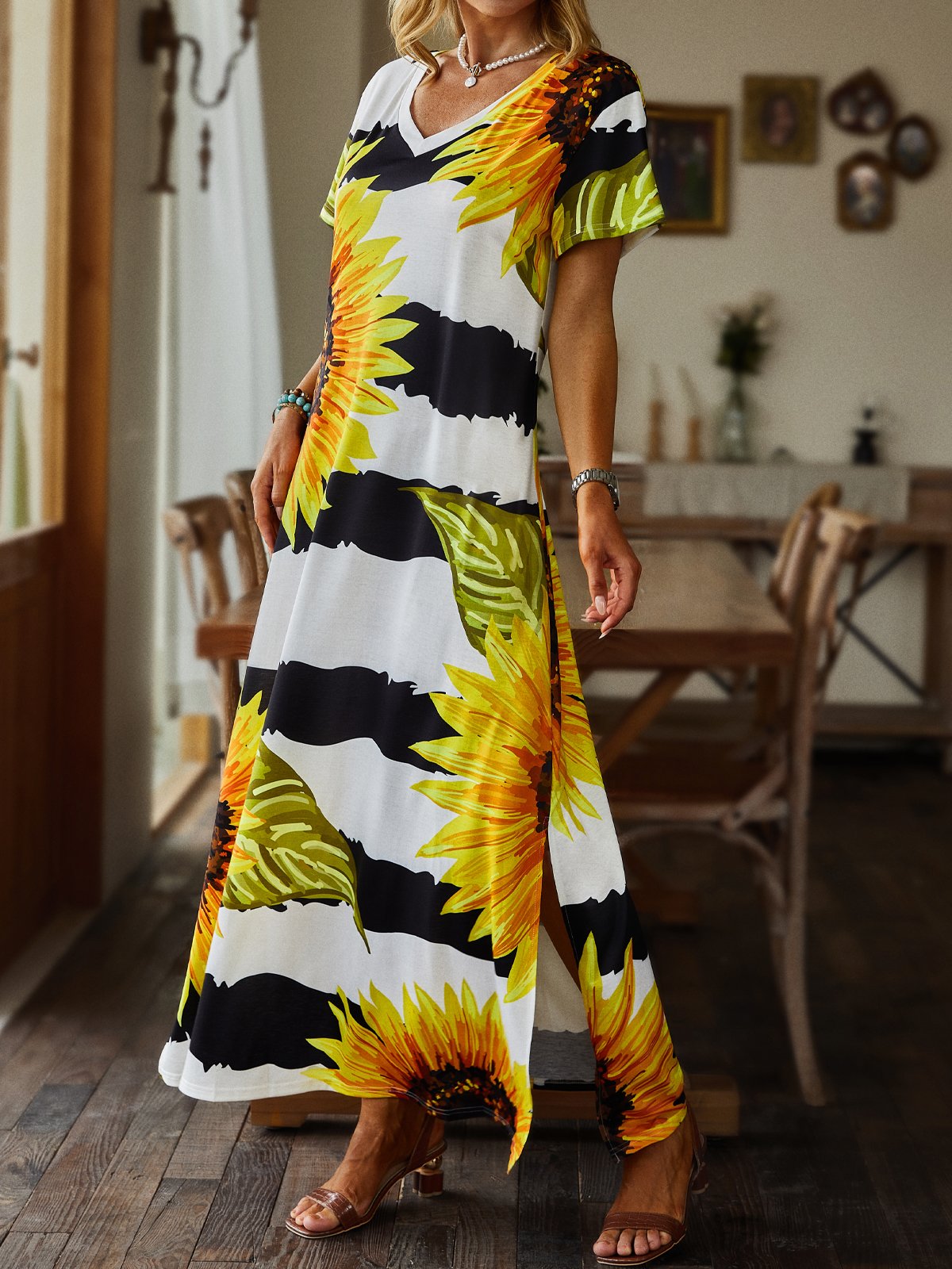 Casual Sunflower Short Sleeve V Neck Plus Size Printed Dress