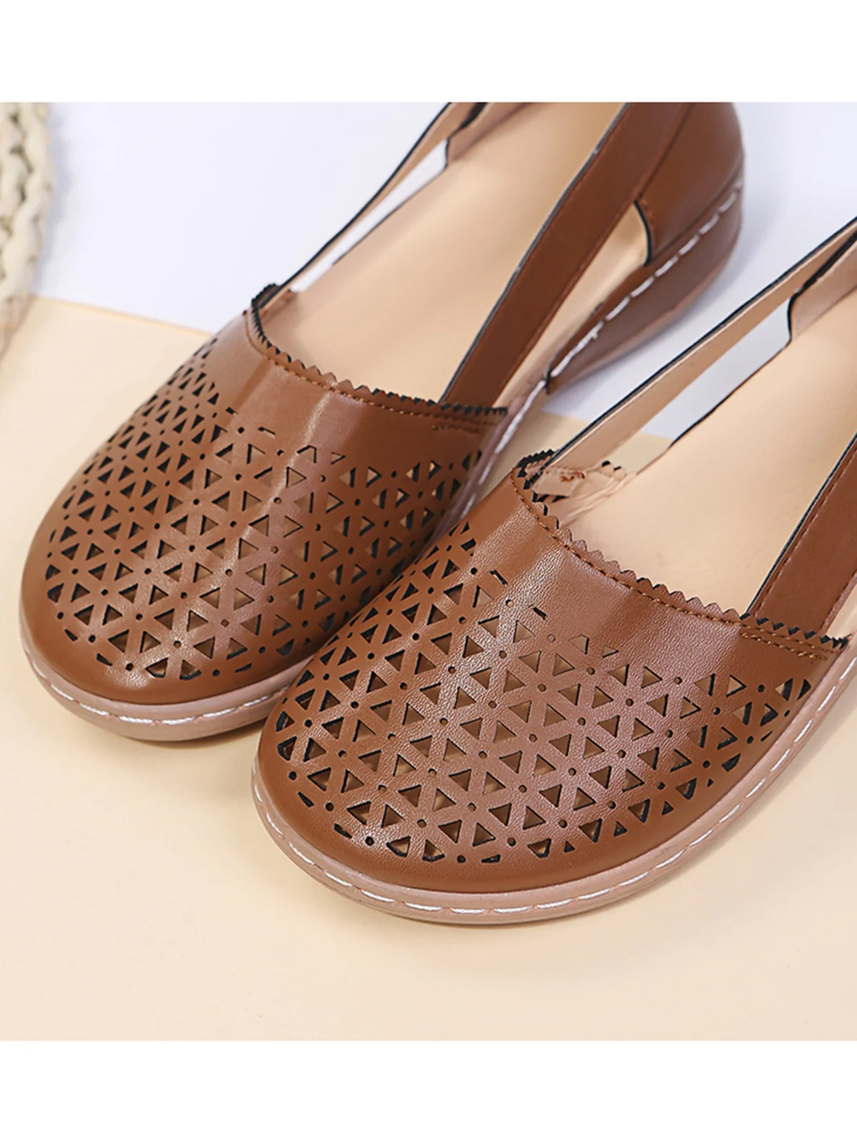 Vintage Hollow Breathable Shoes