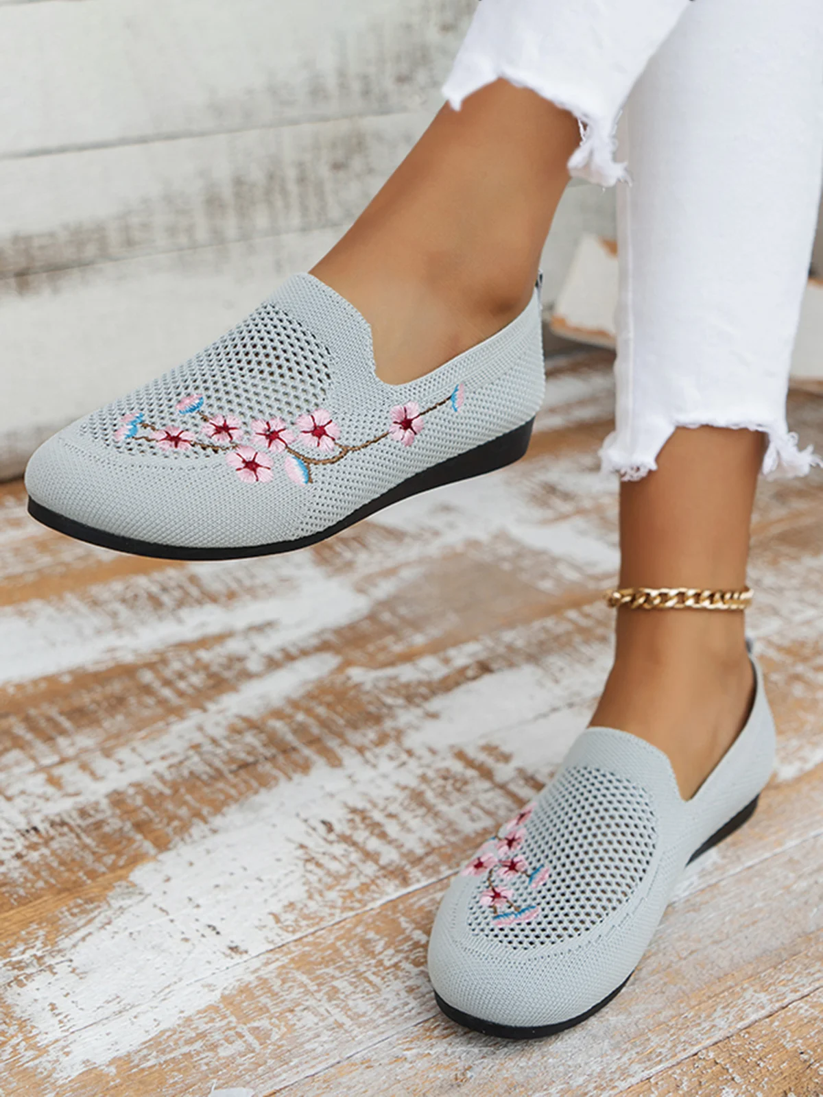 Floral Embroidery Breathable Mesh Fabric Flat Loafers