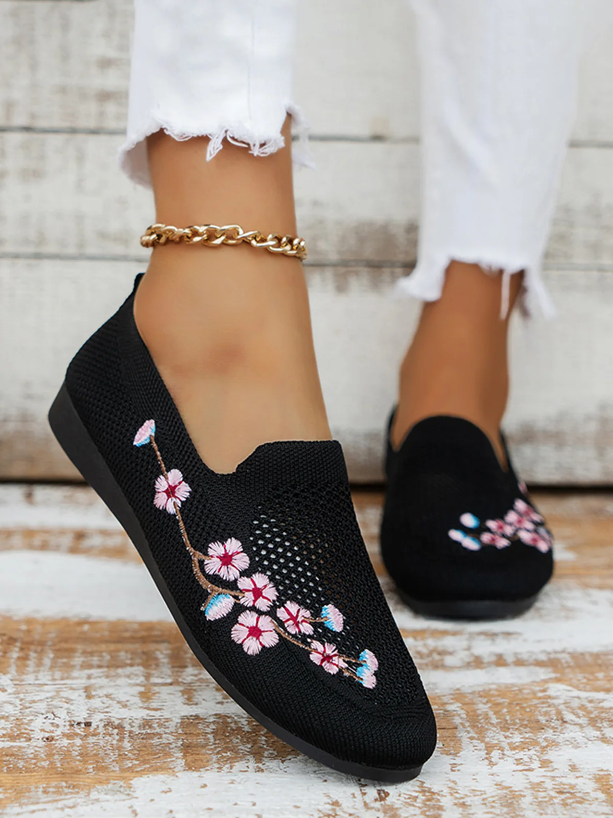 Floral Embroidery Breathable Mesh Fabric Flat Loafers