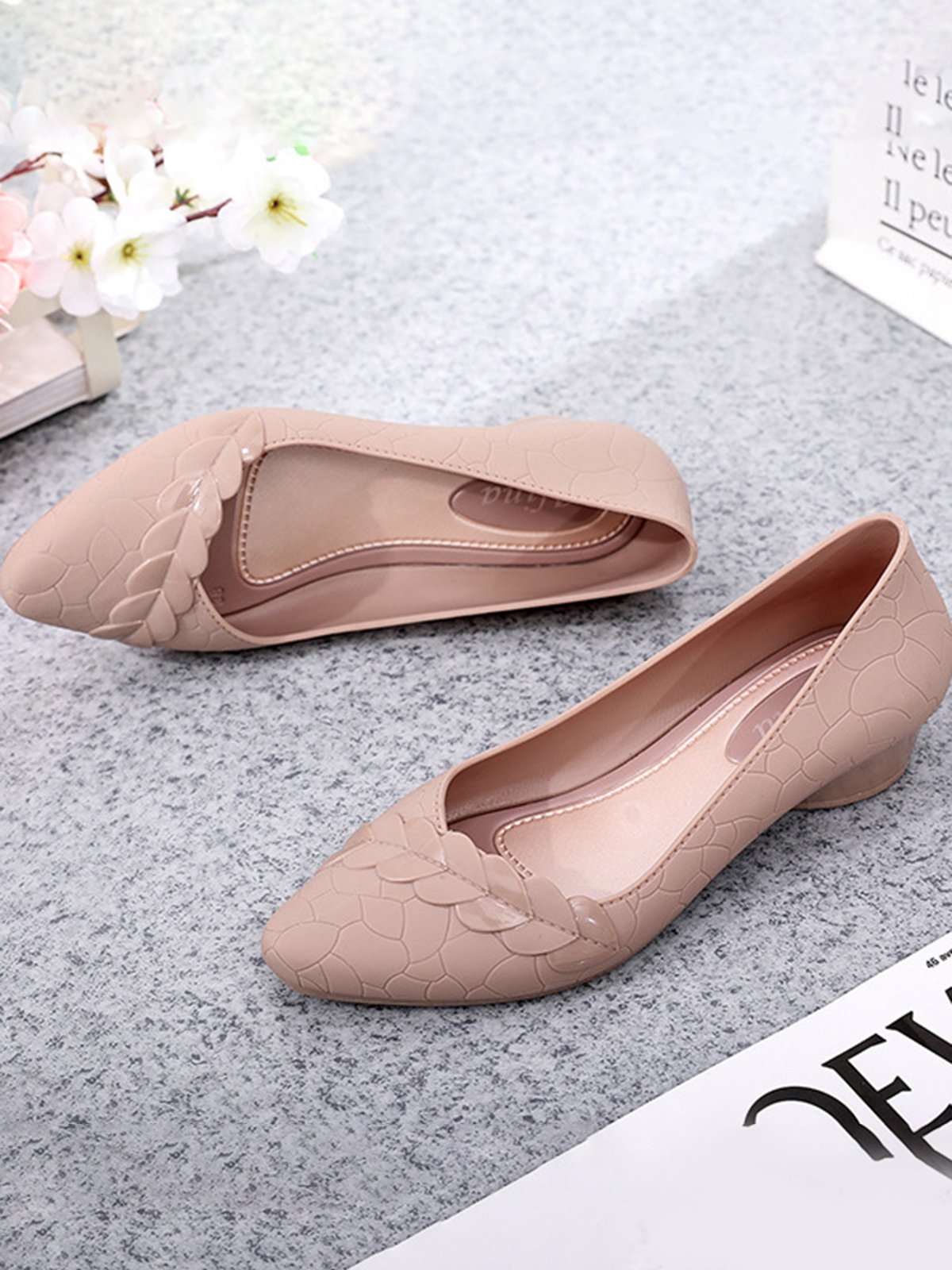 Comfortable Soft Sole Waterproof Pointed Toe Shallow Mouth Chunky Heel Shoes