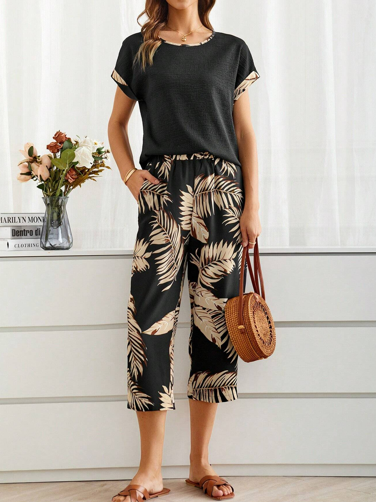 Women Palm Leaf Crew Neck Short Sleeve Comfy Casual Top With Pants Two-Piece Set