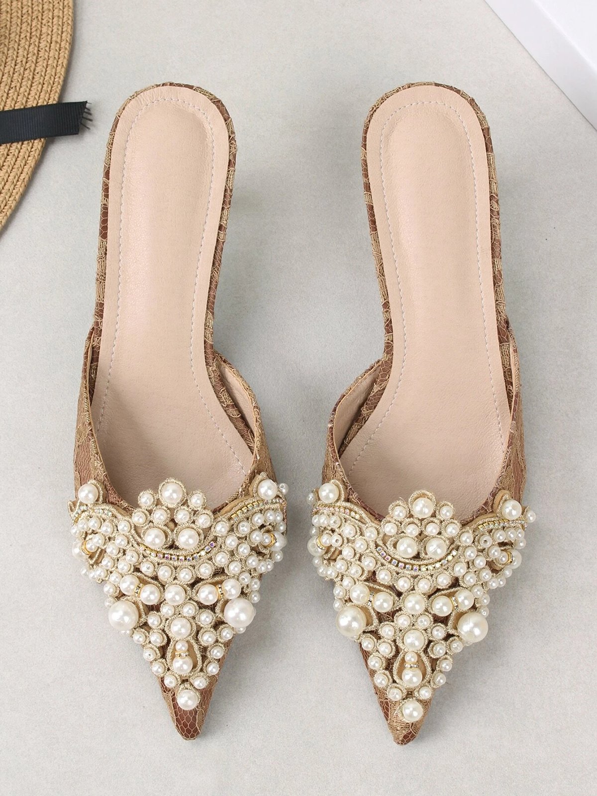 Elegant Ethnic Patterns Height Increasing Slip On Block Heel Mules Pearl