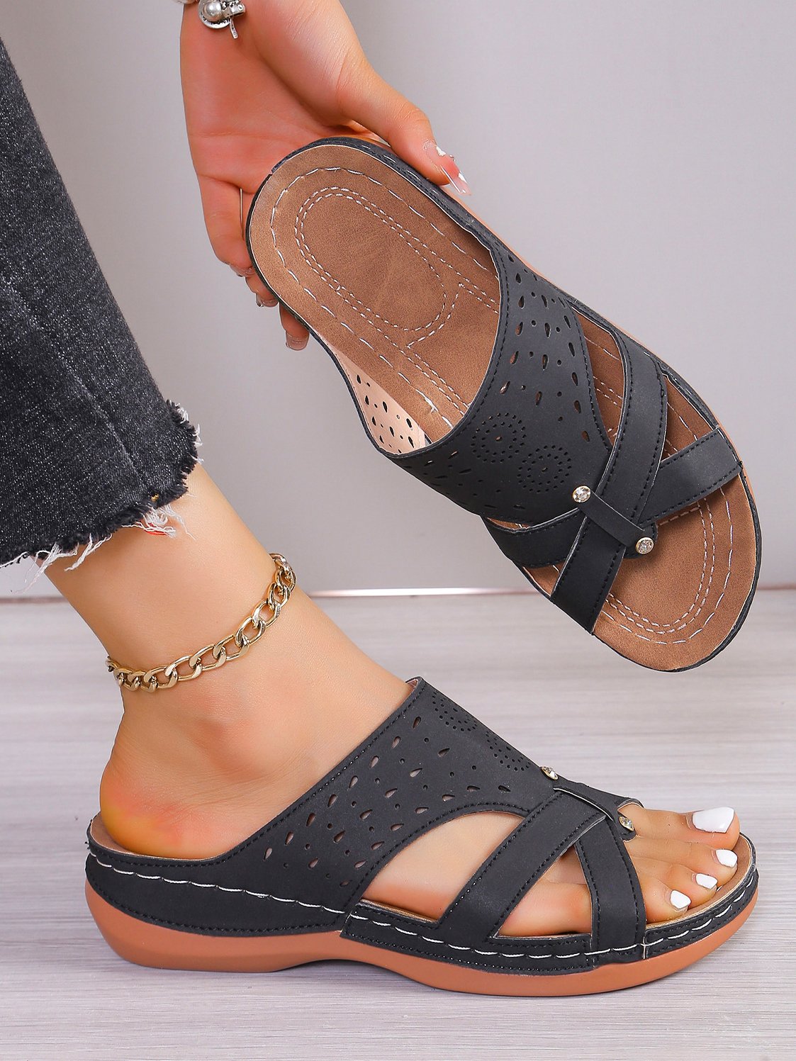 Casual Plain Slip On Low Heel Slide Sandals