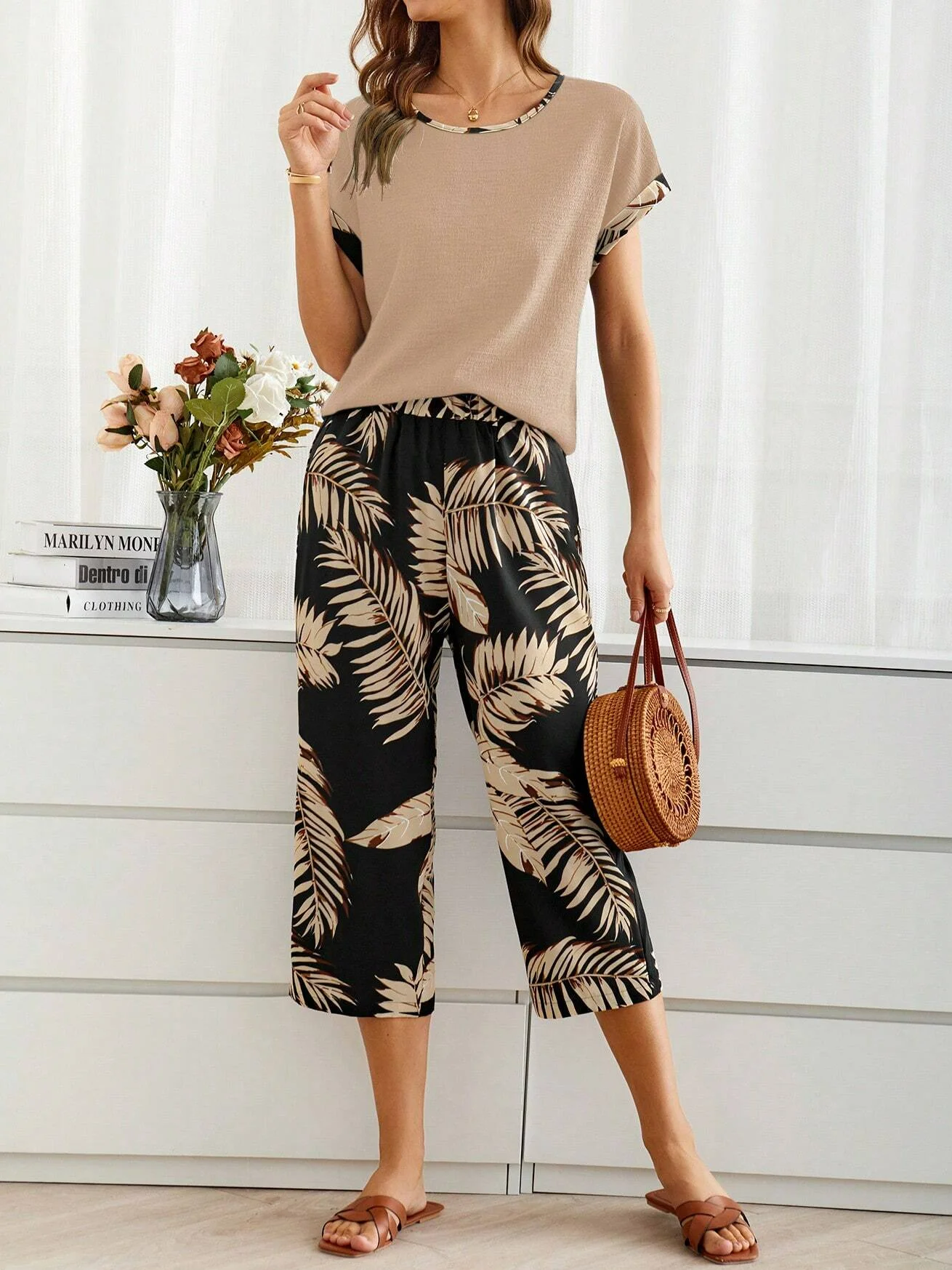 Women Palm Leaf Crew Neck Short Sleeve Comfy Casual Top With Pants Two-Piece Set