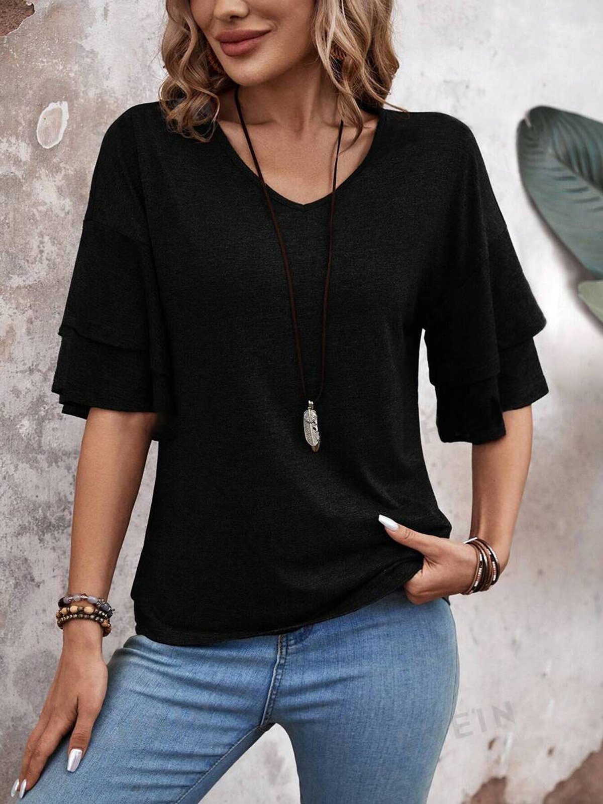 Casual Plain V Neck Half Sleeve T-shirt