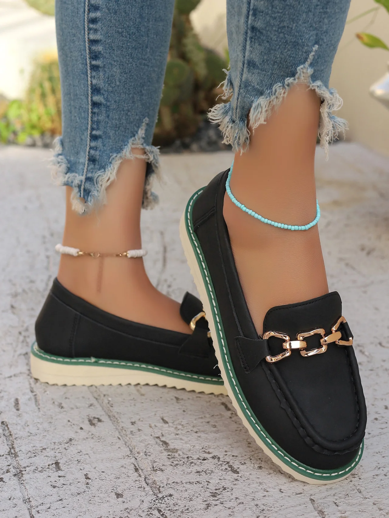 Casual Contrast Stitching Slip On Flat Heel Shallow Shoes