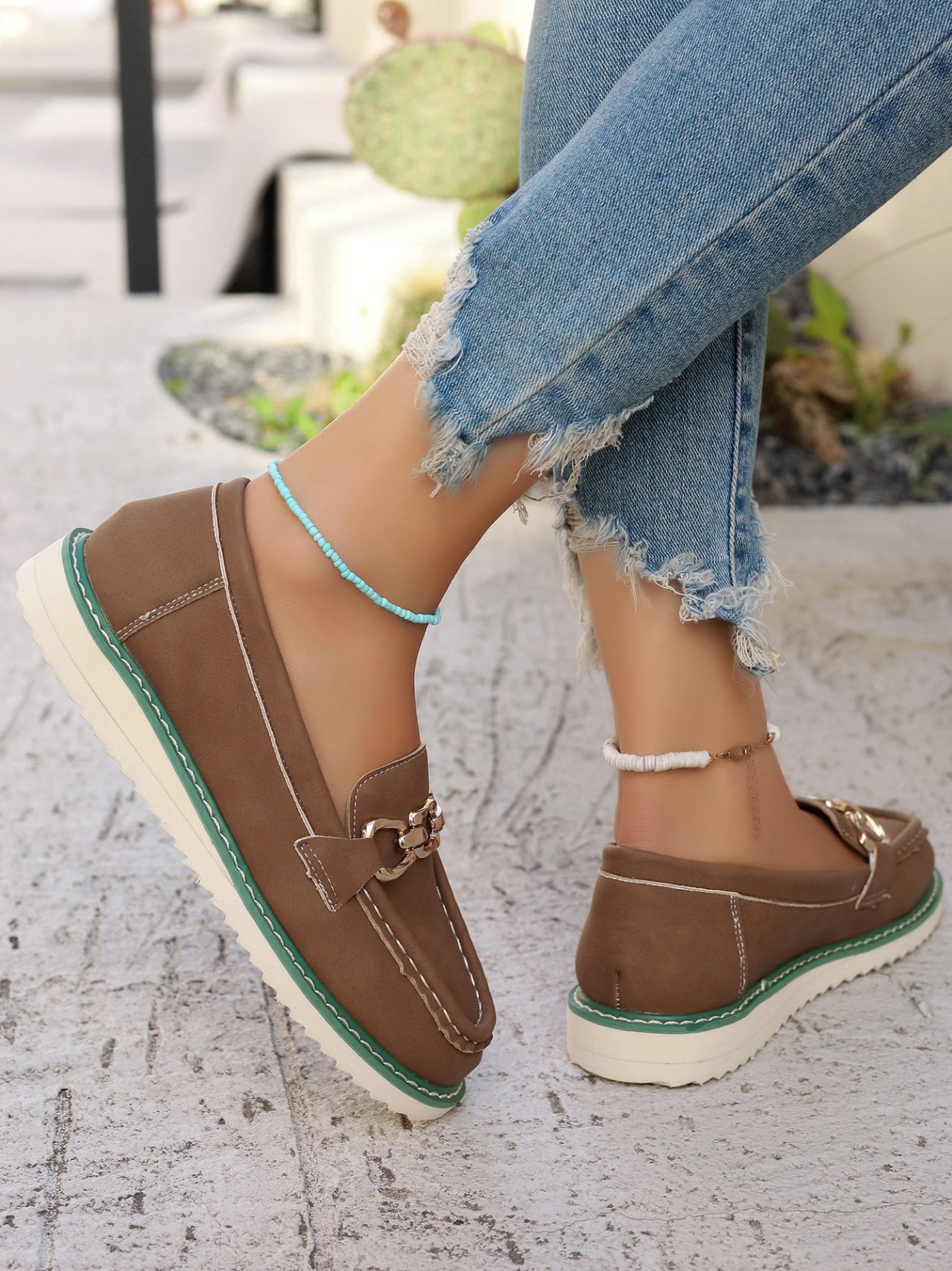 Casual Contrast Stitching Slip On Flat Heel Shallow Shoes