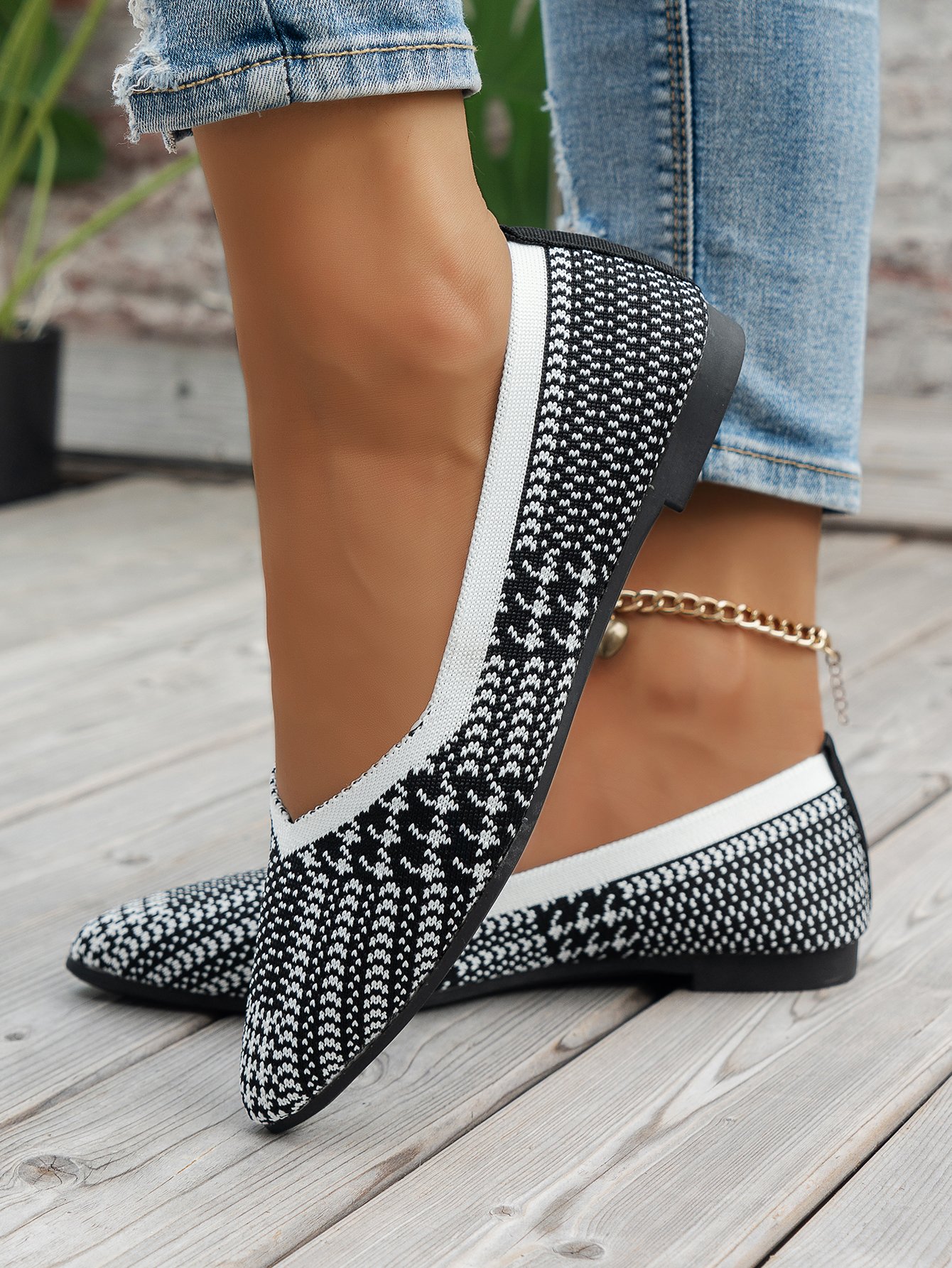 Casual Geometric Slip On Flat Heel Shallow Shoes