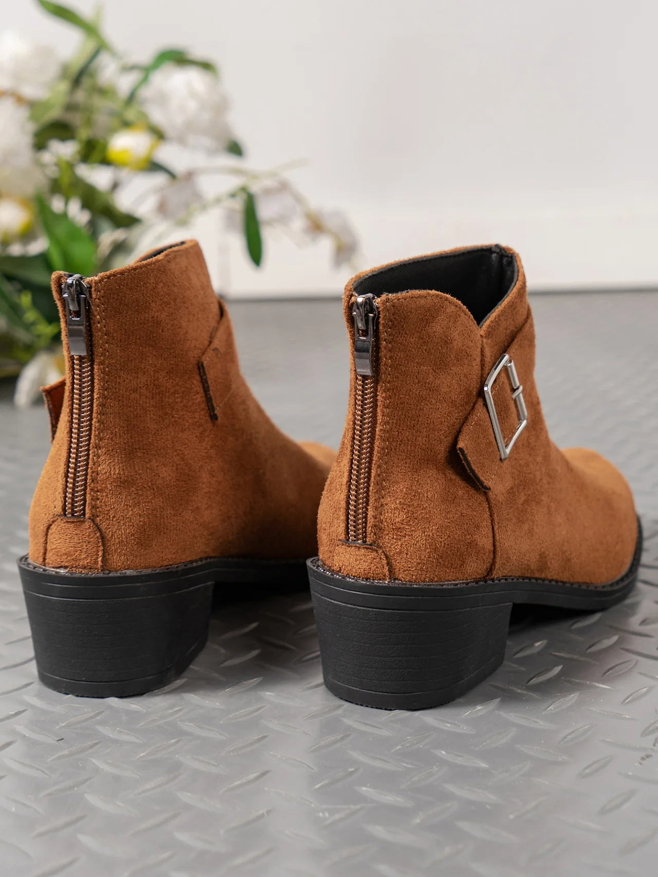 Casual Plain Zipper Low Heel Chelsea Boots