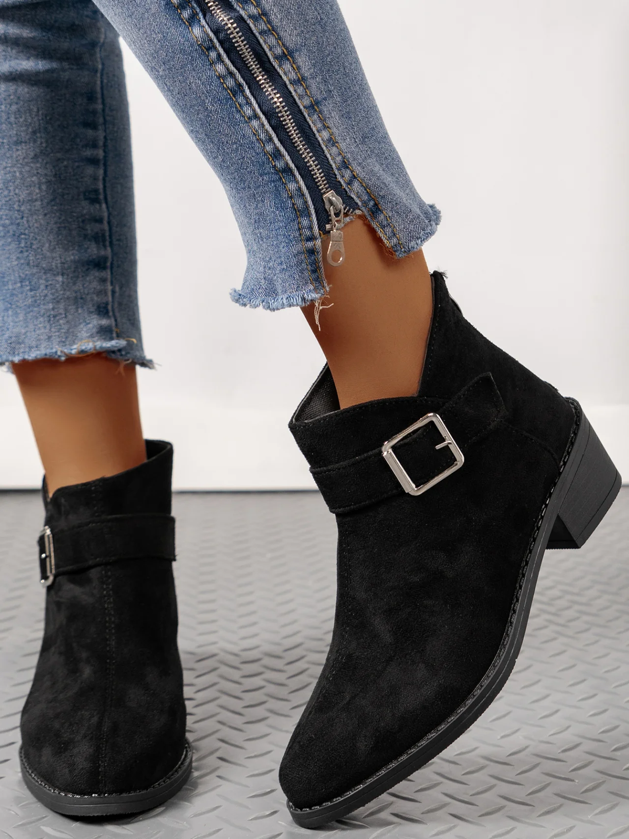 Casual Plain Zipper Low Heel Chelsea Boots