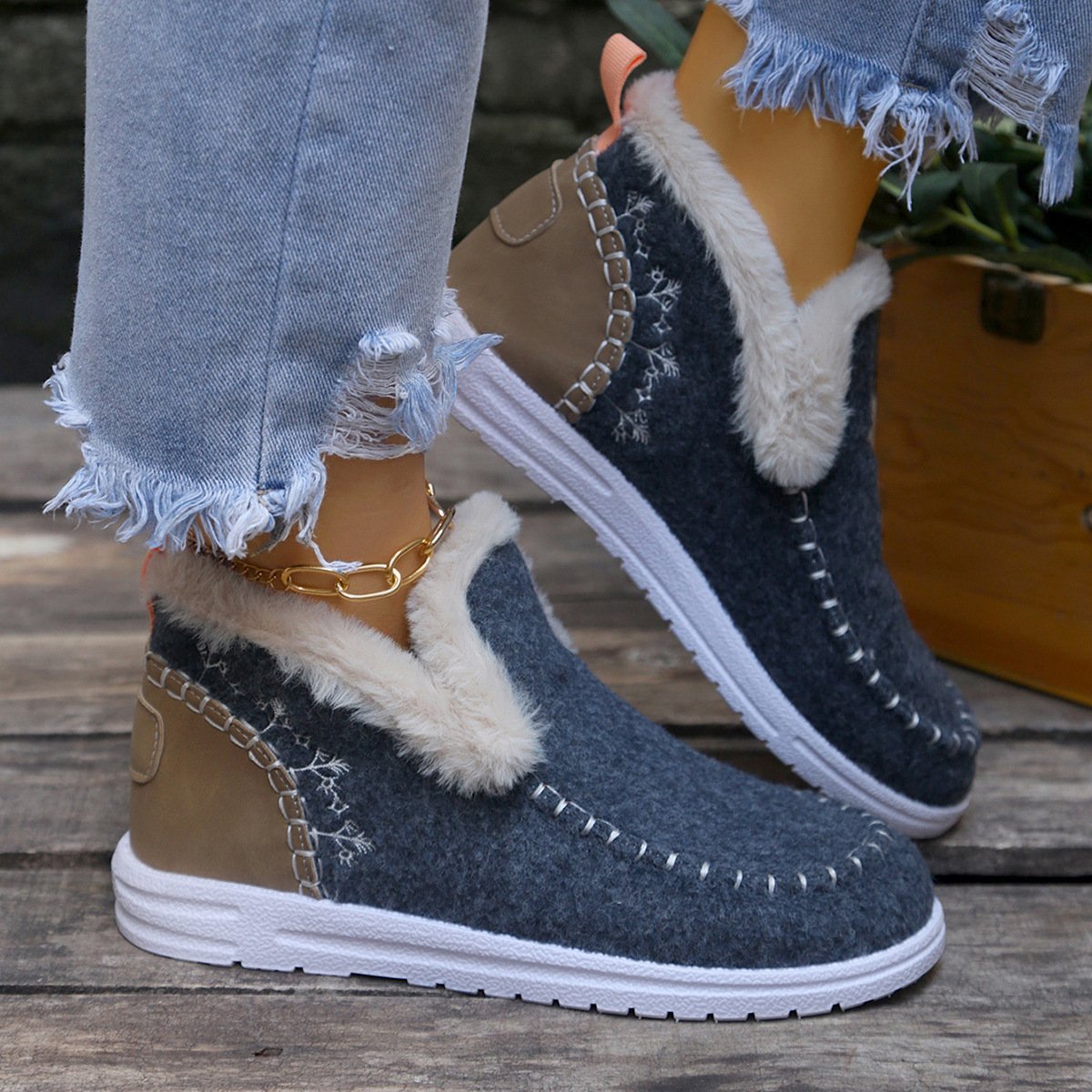 Casual Plain Slip On Flat Heel Snow Boots