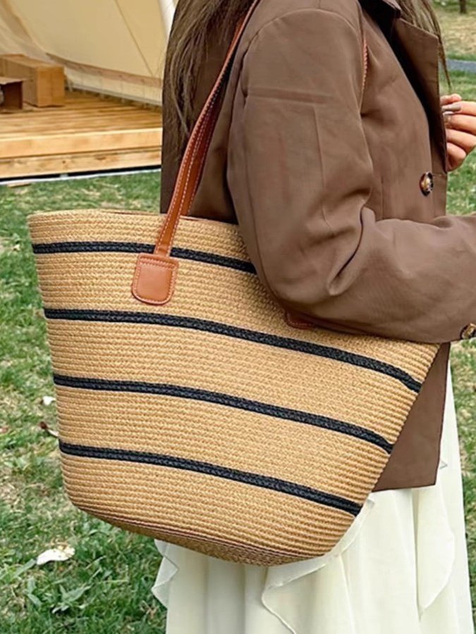 New Straw Bag Women's Summer Handbag Seaside Tote Bag Large Capacity Woven Shoulder Bag High-end Bucket Bag