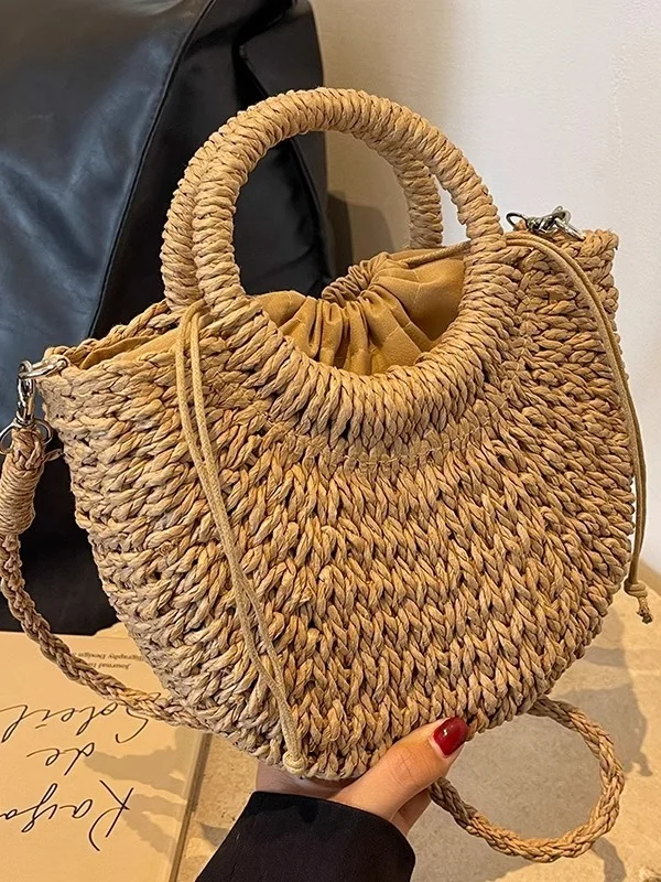 Woven Bag Large Capacity Straw Bag New Style Fire Woven Holiday Style Beach Versatile Shoulder Messenger Bag