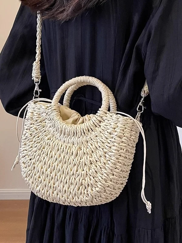 Woven Bag Large Capacity Straw Bag New Style Fire Woven Holiday Style Beach Versatile Shoulder Messenger Bag