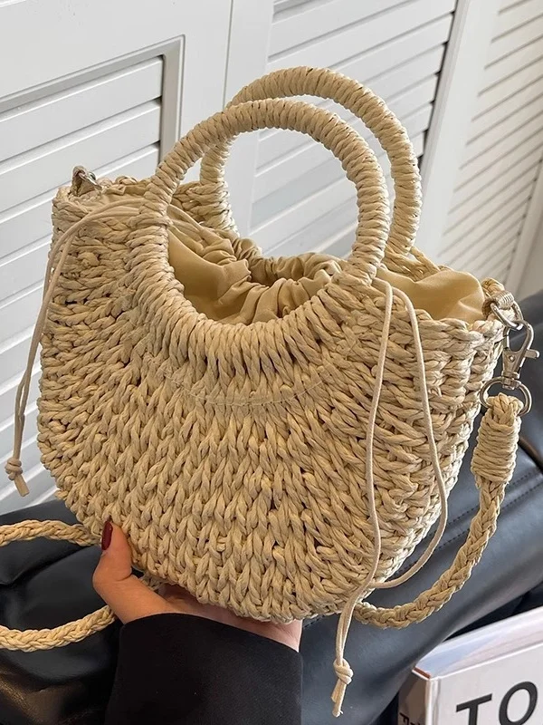 Woven Bag Large Capacity Straw Bag New Style Fire Woven Holiday Style Beach Versatile Shoulder Messenger Bag