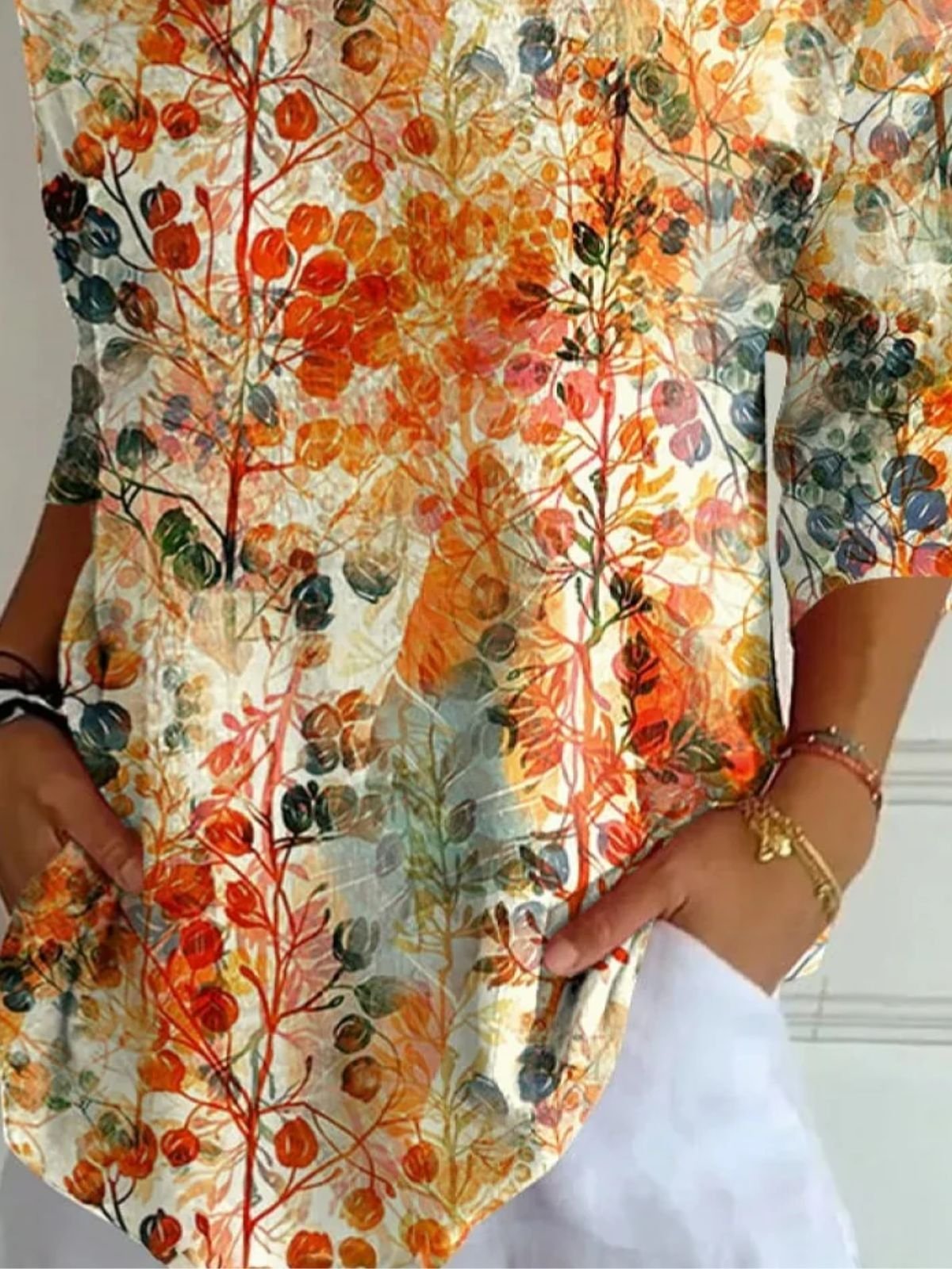 Vintage Painting V Neck Three Quarter Sleeve T-shirt