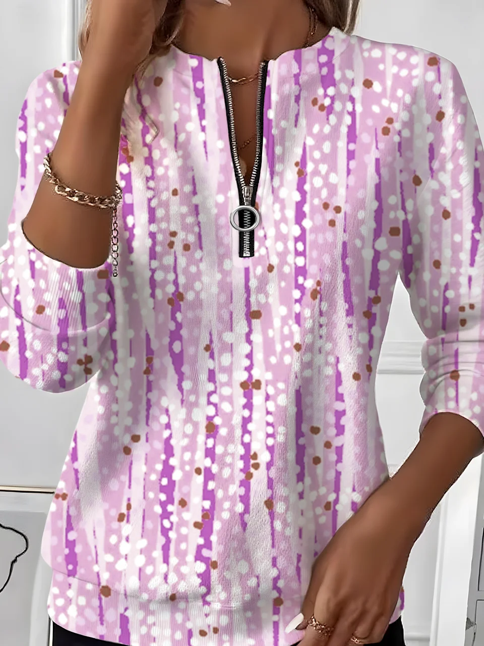 Vintage Crew Neck Striped Sweatshirt