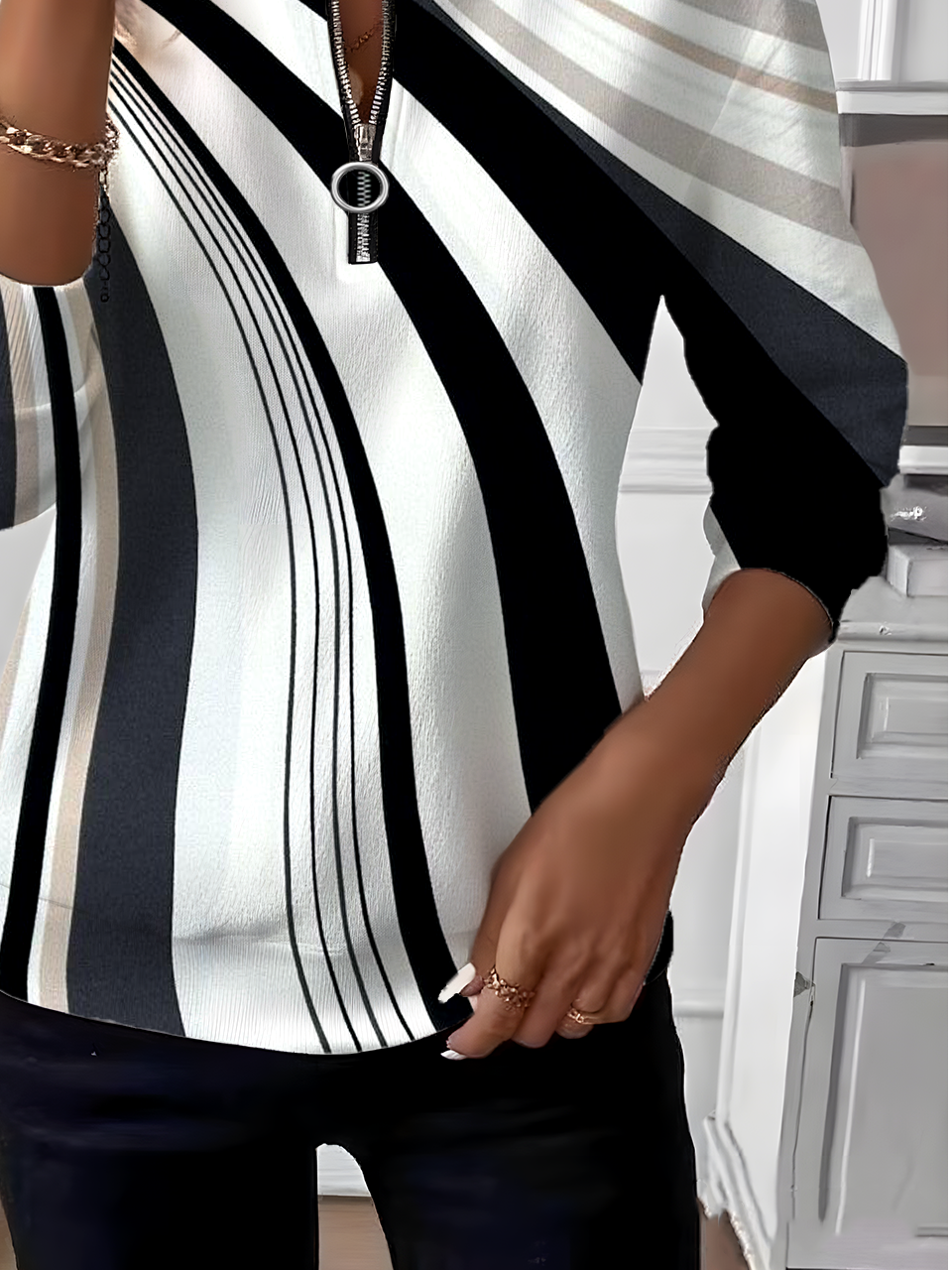 Vintage Crew Neck Striped Sweatshirt