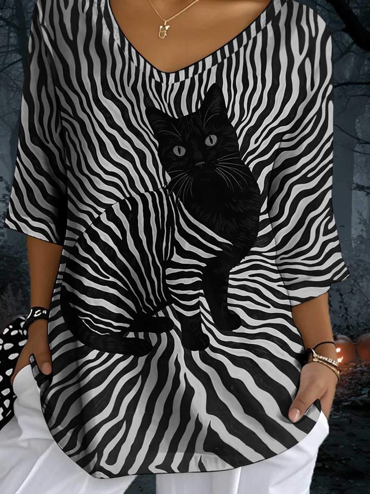 Vintage Cat Crew Neck Three Quarter Sleeve T-shirt