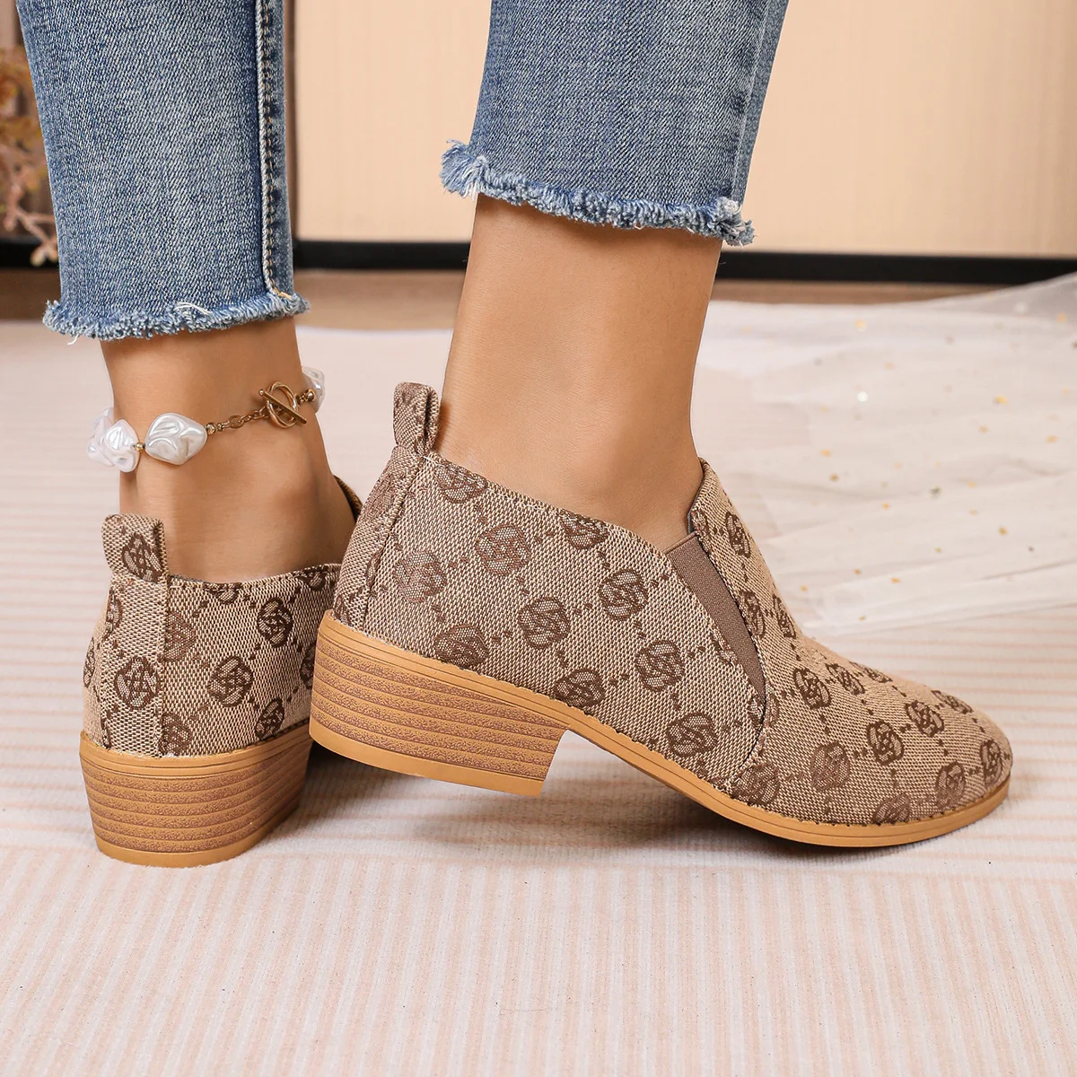 Vintage Geometric Slip On Block Heel Shallow Shoes