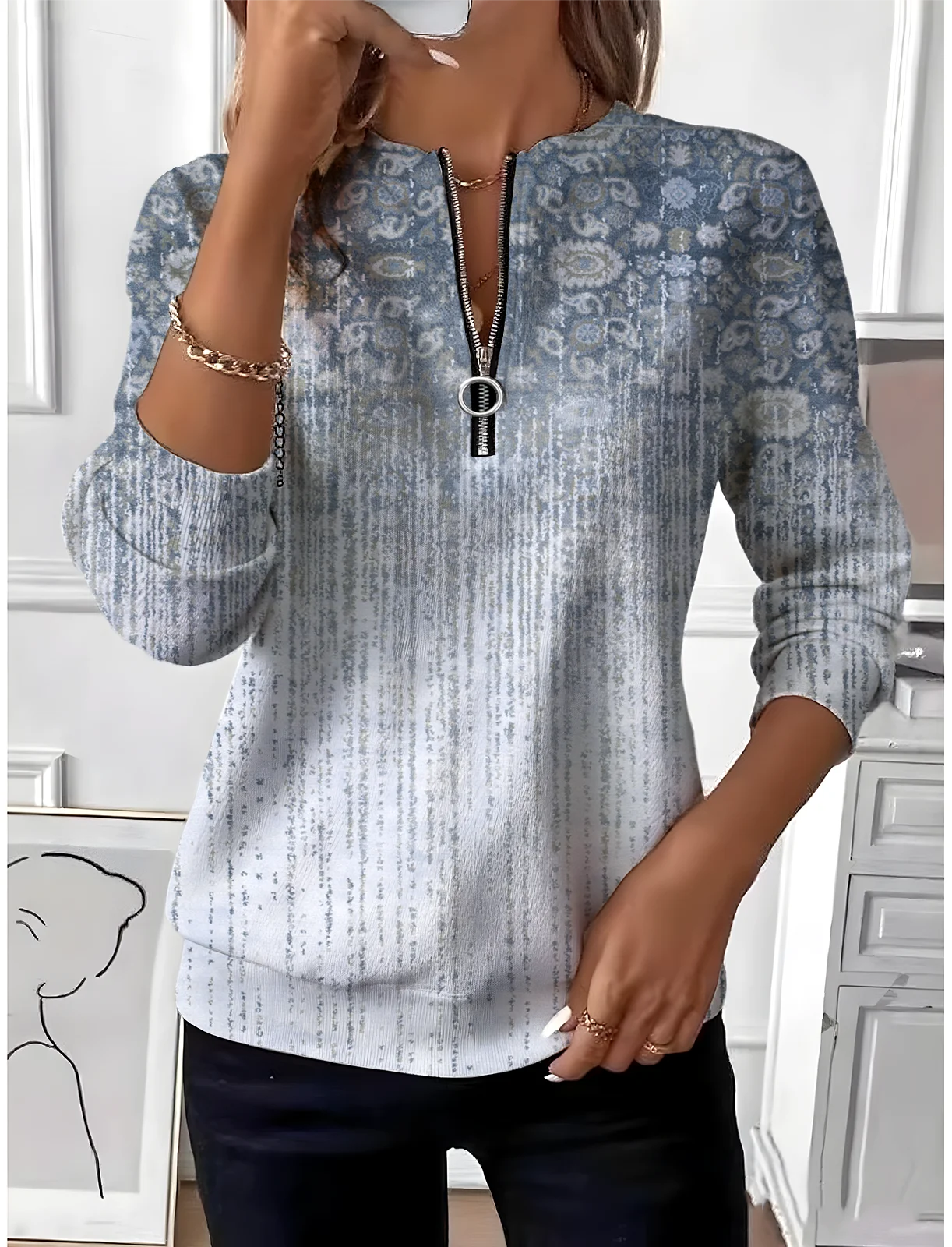 Vintage Crew Neck Gradient Pattern Sweatshirt