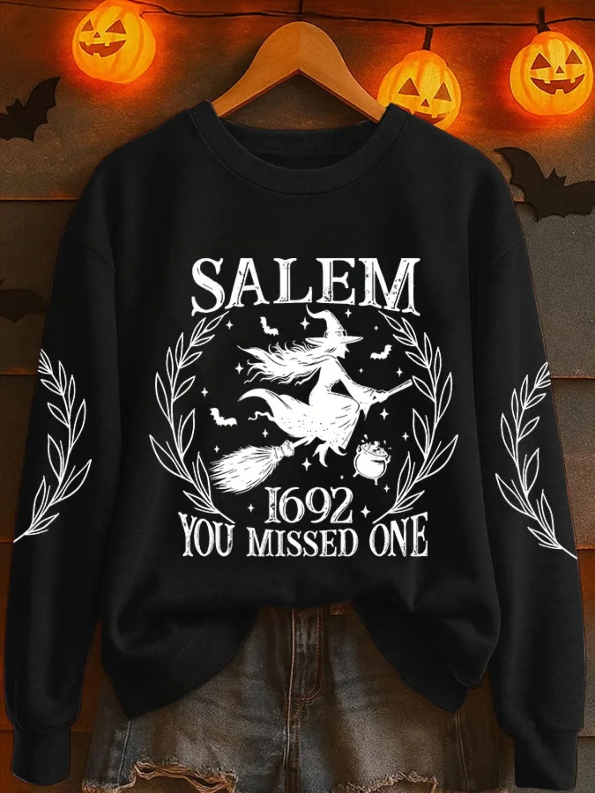 Vintage Crew Neck Halloween Witch Pattern Sweatshirt