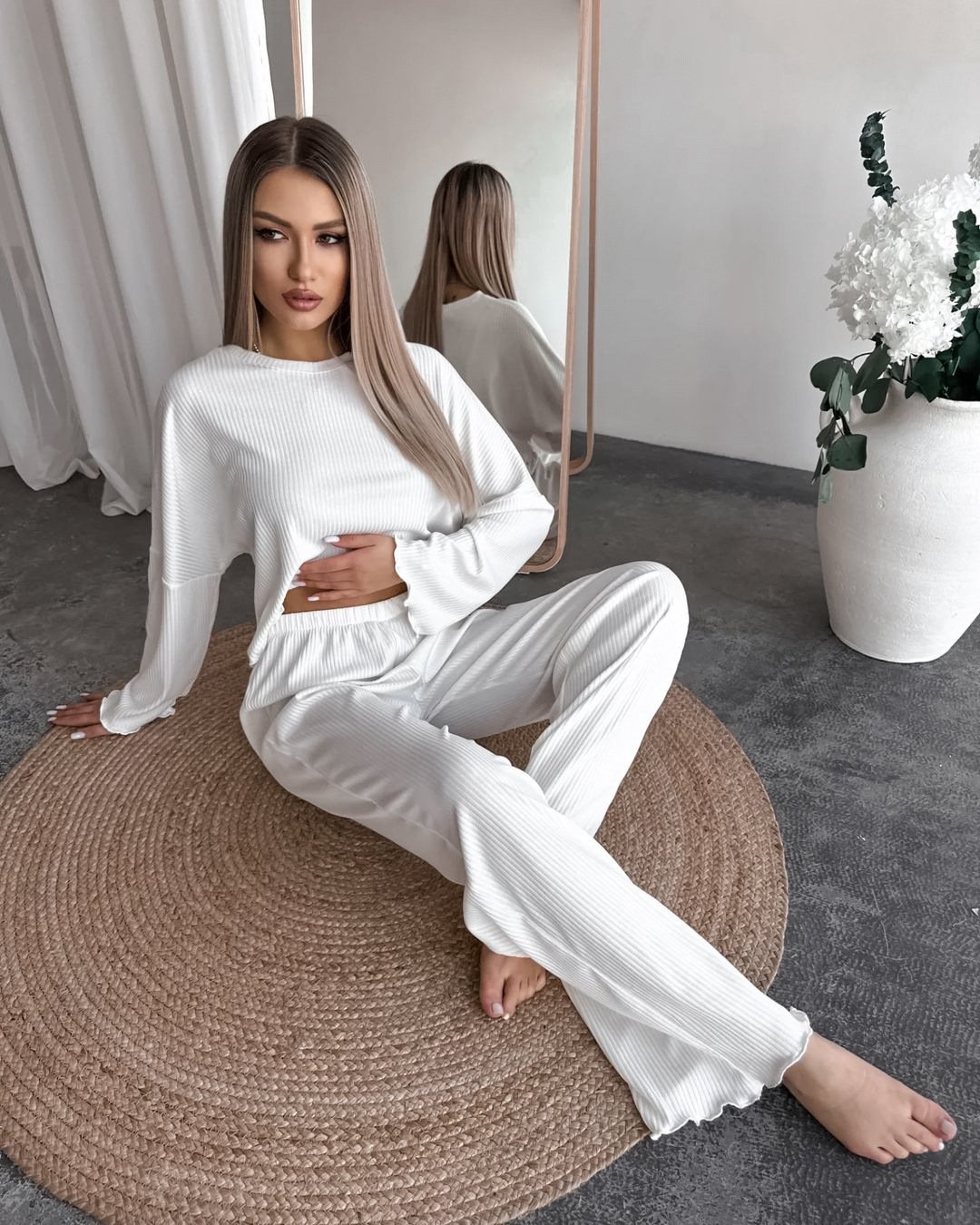 Women Plain Two-Piece Set Daily Long Sleeve Casual Spring/Fall Top With Pants Matching Set