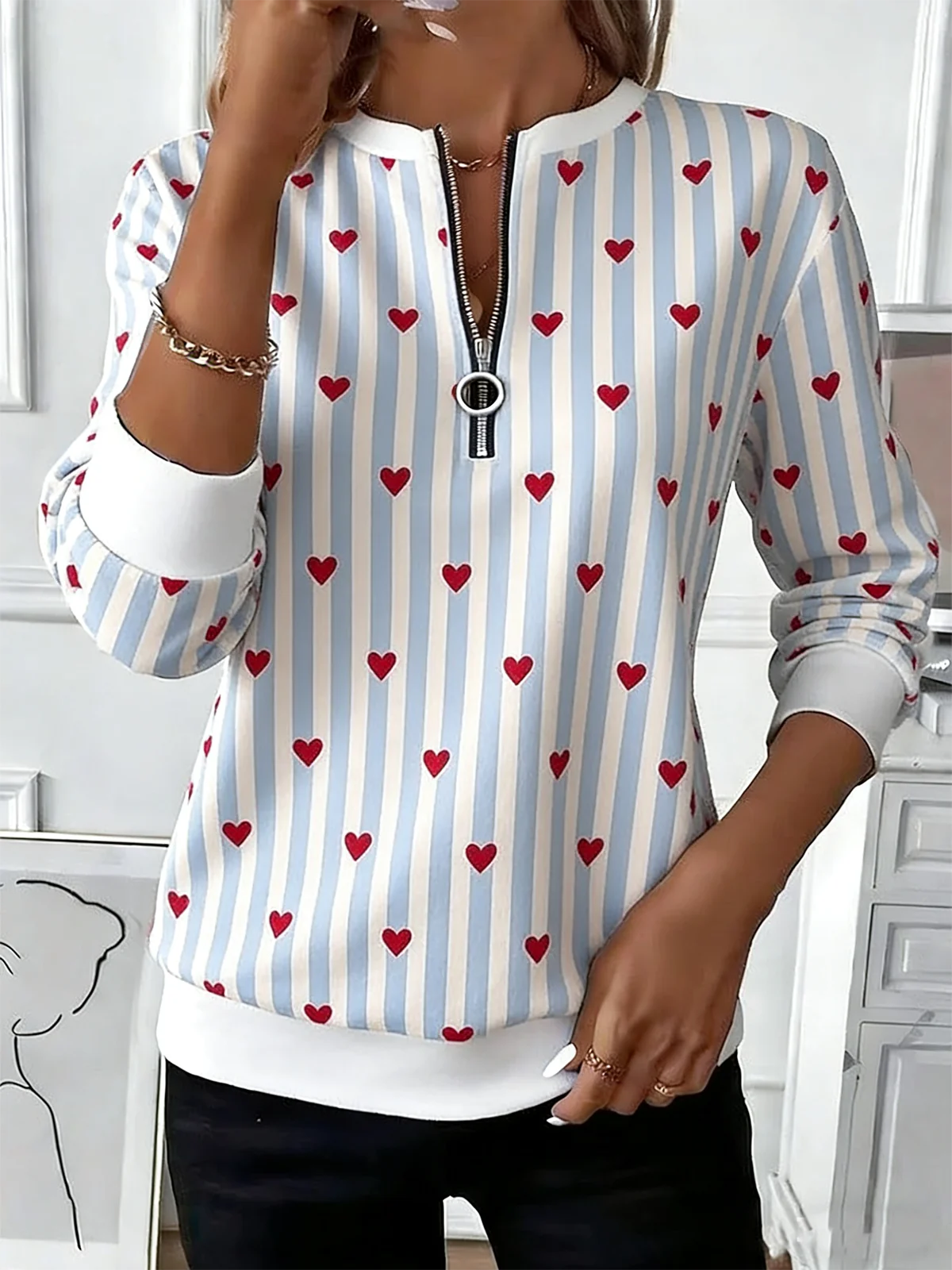 Vintage Crew Neck Striped Sweatshirt