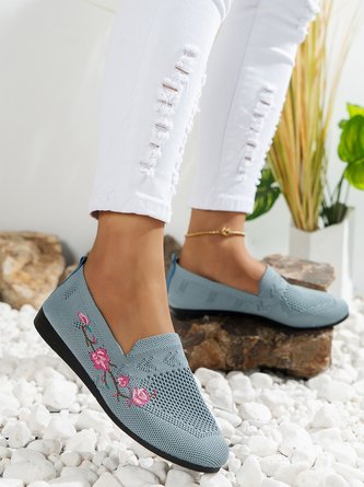 Women's Breathable Floral Embroidery Slip On Shoes