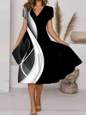 Regular Fit Black And White Colorblock V Neck Short Sleeve Casual Dress