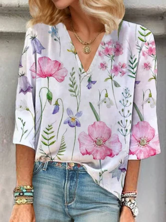 Women's 3/4 Sleeved V-neck Floral Blouse Top main image 0