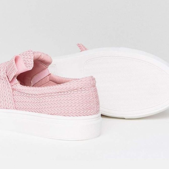 knitted twist slip on sneakers