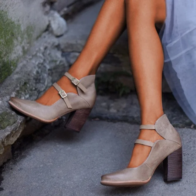 Women Casual Vintage Chunky Heel Buckle Sandals | noracora