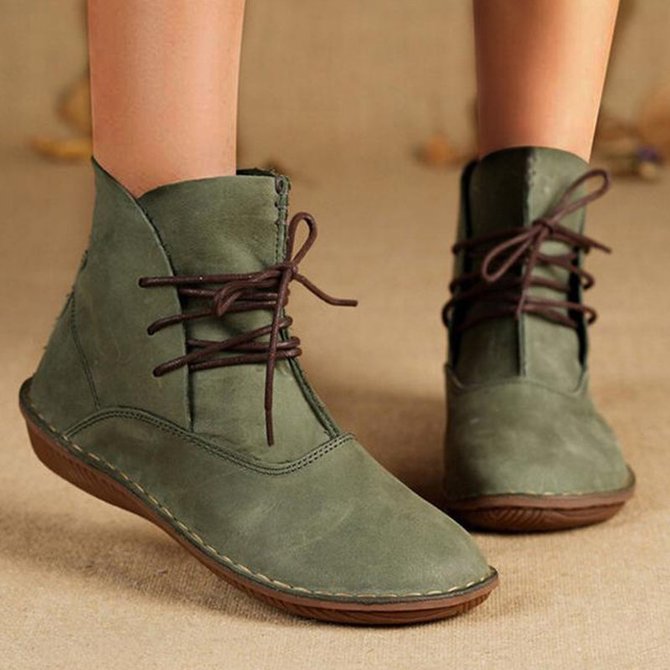 flat lace up leather boots