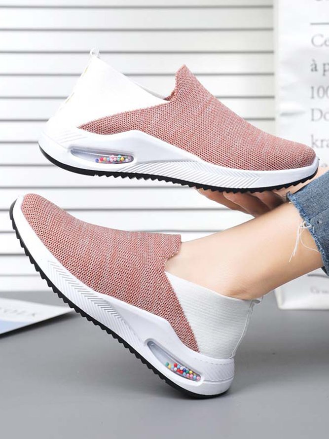 Comfortable Soft Sole Breathable Contrast Flyknit Sneakers | noracora